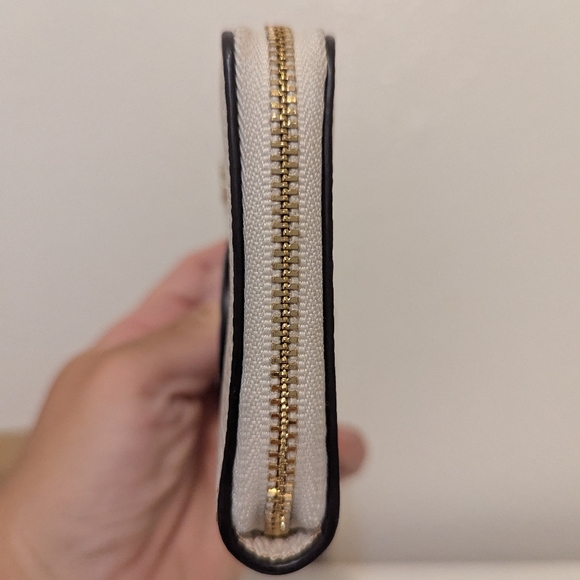 Coach X Disney Minnie Mouse Small Patch Zip-Around Wallet - Picture 4 of 12